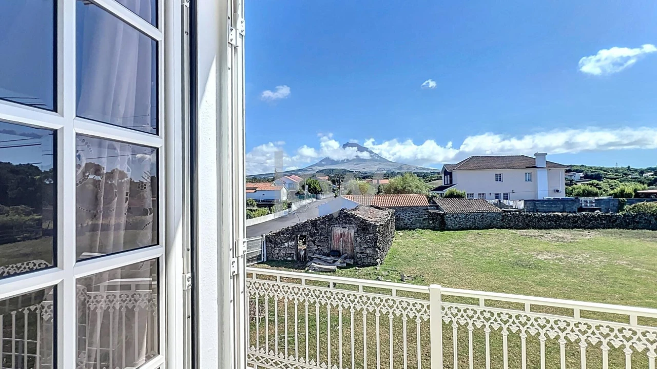 Moradia T5 para Venda em Madalena Foto 33