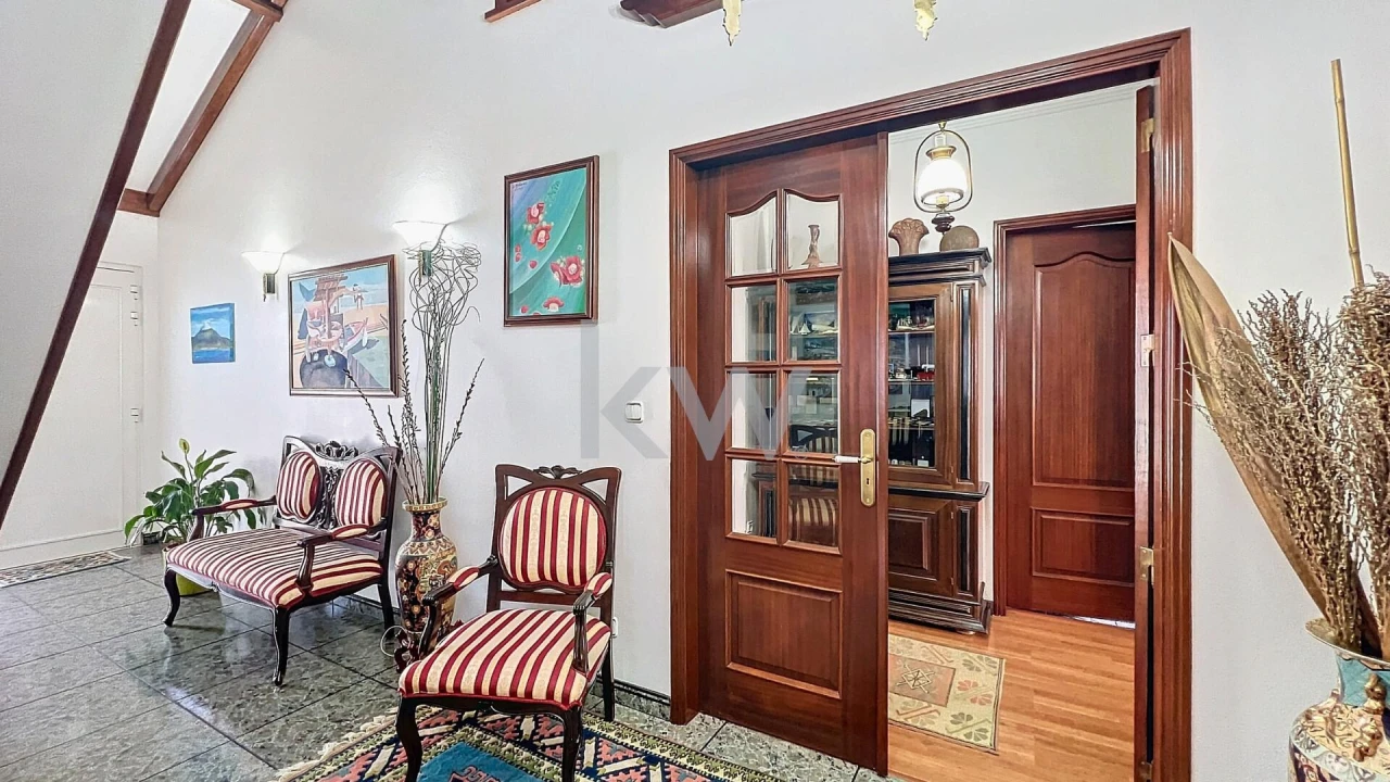 Moradia T5 para Venda em Madalena Foto 16