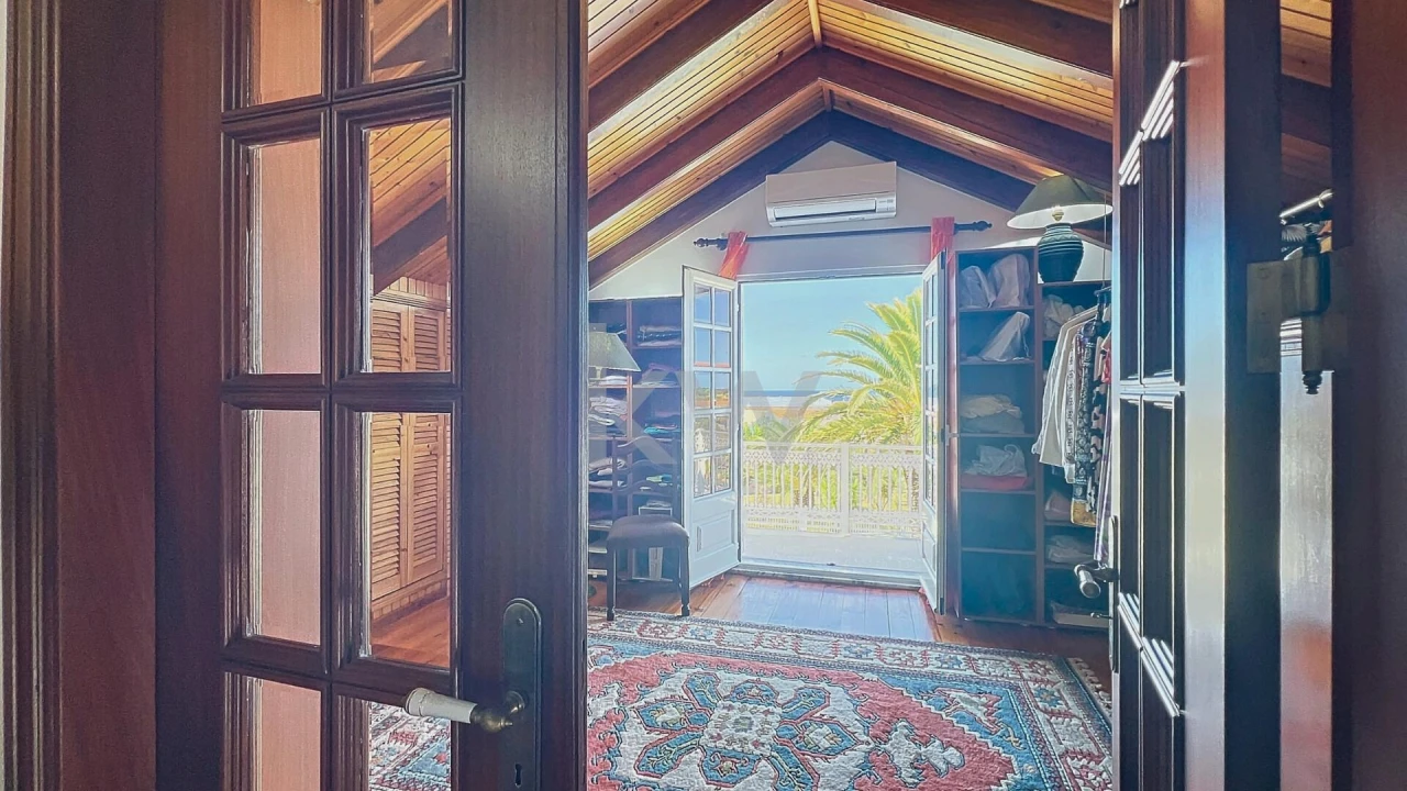 Moradia T5 para Venda em Madalena Foto 13