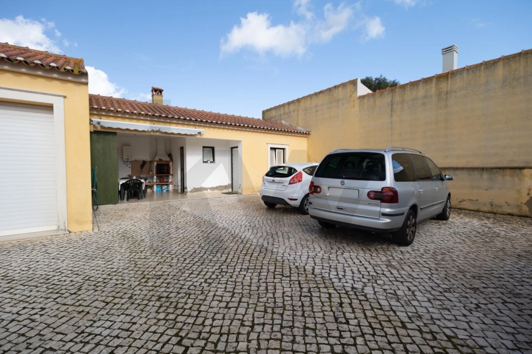 Moradia T3 para Venda em Fazendas de Almeirim Foto 28