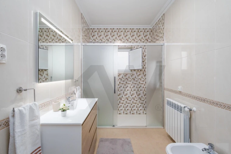 Moradia T3 para Venda em Fazendas de Almeirim Foto 49