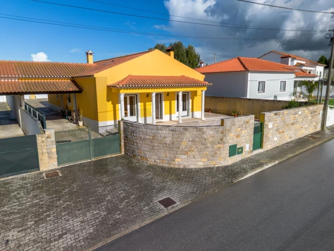 Moradia T3 para Venda em Fazendas de Almeirim Foto 13