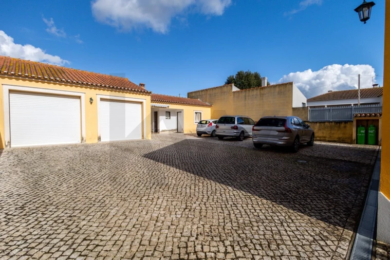 Moradia T3 para Venda em Fazendas de Almeirim Foto 25