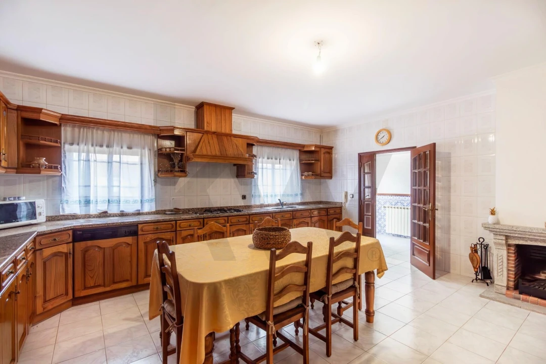 Moradia T4 para Venda em Valpaços e Sanfins Foto 1