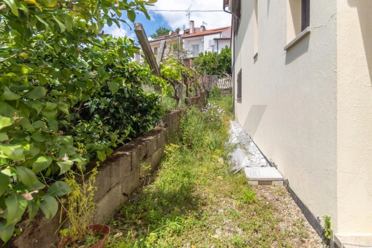 Moradia T4 para Venda em Valpaços e Sanfins Foto 8