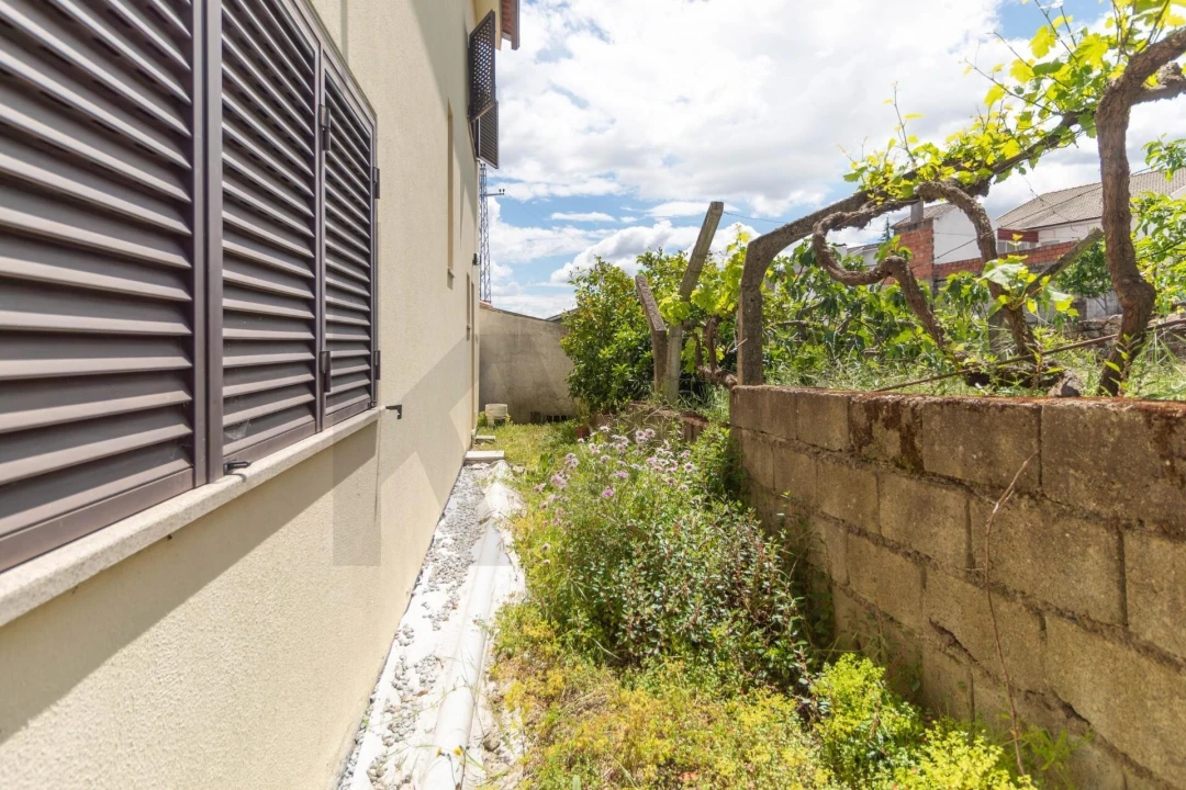 Moradia T4 para Venda em Valpaços e Sanfins Foto 9