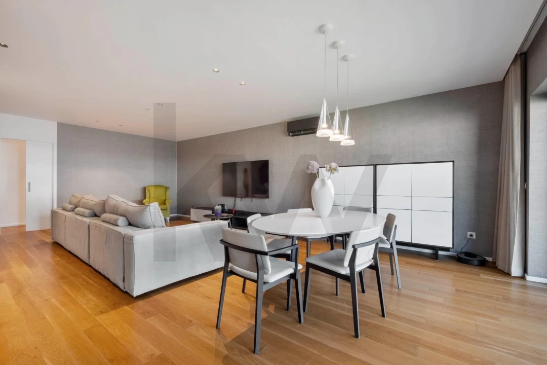Apartamento T4 para Venda em São Martinho Foto 7