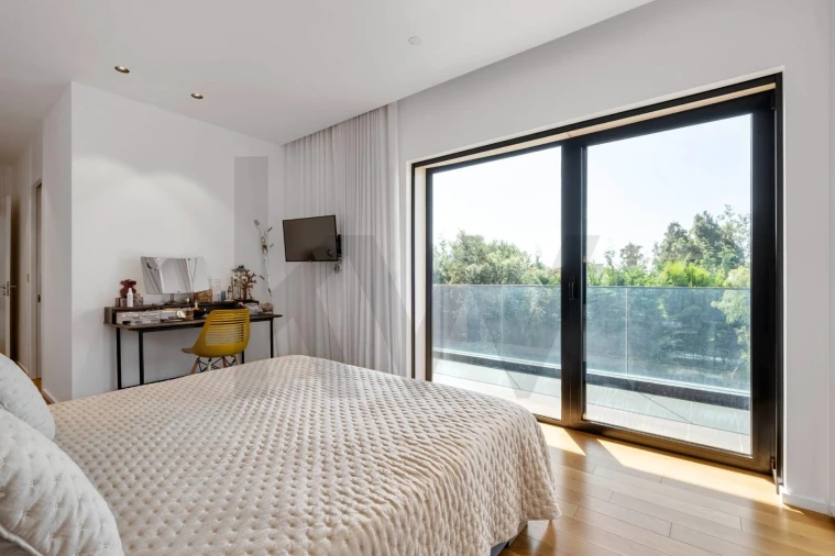Apartamento T4 para Venda em São Martinho Foto 17