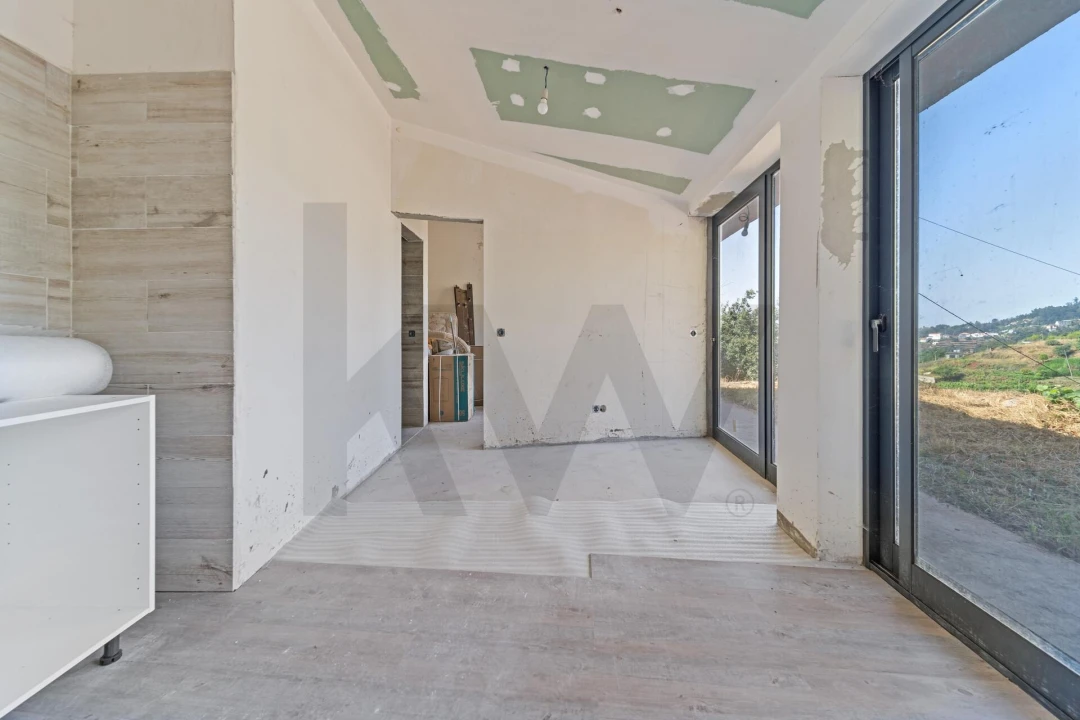 Moradia T2 para Venda em Gaula Foto 4