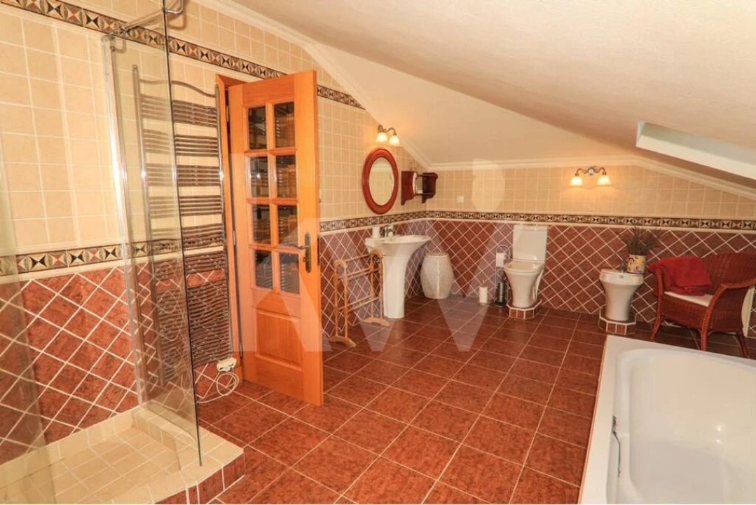 Moradia T3 para Venda em Bensafrim e Barão de São João Foto 38