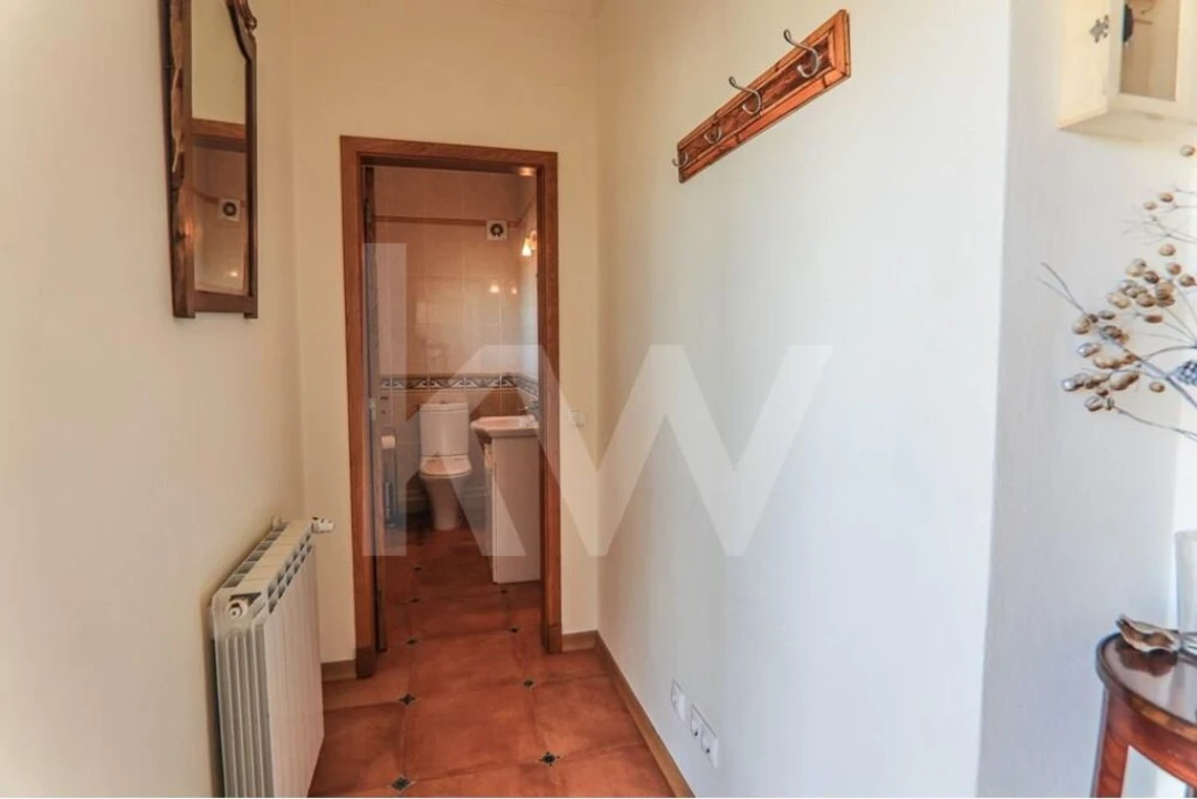 Moradia T3 para Venda em Bensafrim e Barão de São João Foto 3