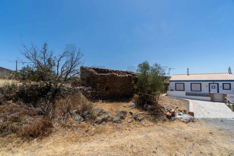 Moradia T2 para Venda em Alcoutim e Pereiro Foto 97