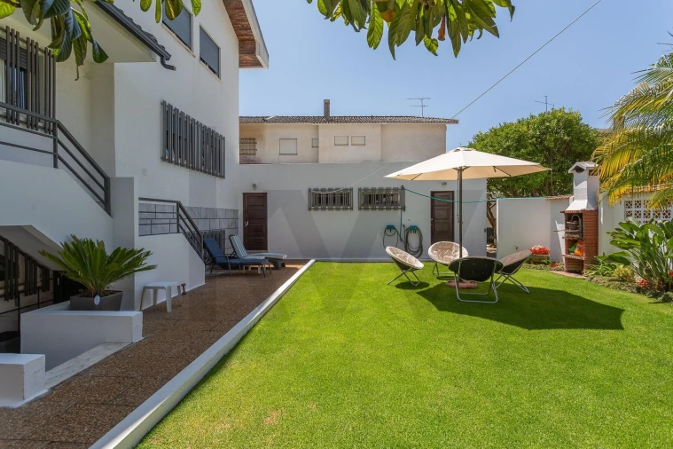 Moradia T4 para Venda em Oeiras e São Julião da Barra, Paço de Arcos e Caxias Foto 2