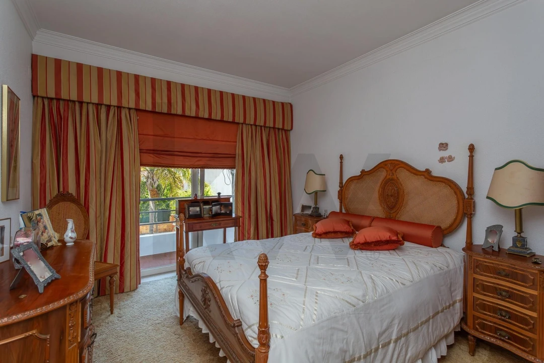 Moradia T4 para Venda em Oeiras e São Julião da Barra, Paço de Arcos e Caxias Foto 8