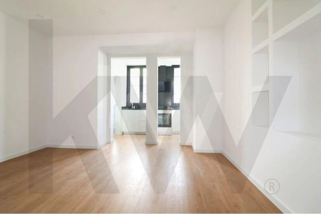 Apartamento T3 para Arrendamento em Beato Foto 8