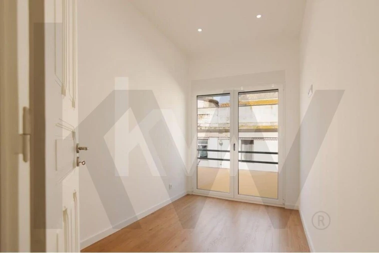 Apartamento T3 para Arrendamento em Beato Foto 14