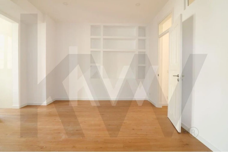 Apartamento T3 para Arrendamento em Beato Foto 10