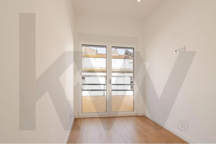 Apartamento T3 para Arrendamento em Beato Foto 16