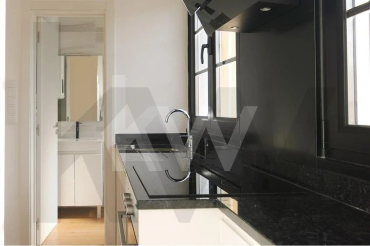 Apartamento T3 para Arrendamento em Beato Foto 1