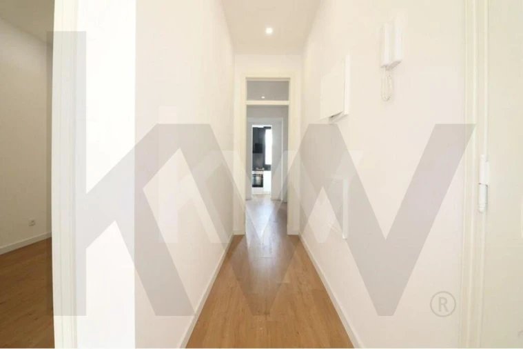 Apartamento T3 para Arrendamento em Beato Foto 12