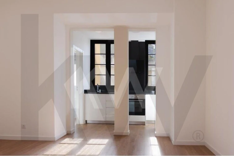 Apartamento T3 para Arrendamento em Beato Foto 7