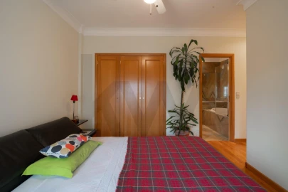 Apartamento T5 para Venda em Cedofeita, Santo Ildefonso, Sé, Miragaia, São Nicolau e Vitória