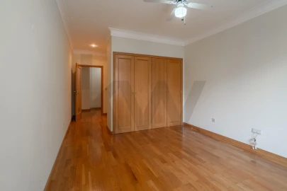 Apartamento T5 para Venda em Cedofeita, Santo Ildefonso, Sé, Miragaia, São Nicolau e Vitória