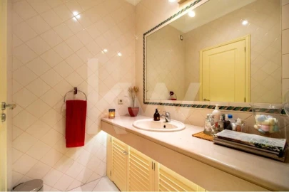 Apartamento T5 para Venda em Cedofeita, Santo Ildefonso, Sé, Miragaia, São Nicolau e Vitória