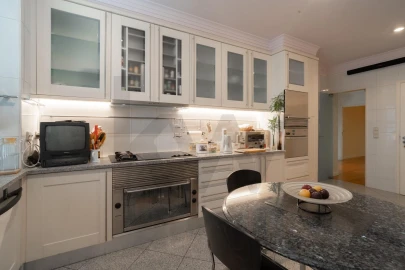 Apartamento T5 para Venda em Cedofeita, Santo Ildefonso, Sé, Miragaia, São Nicolau e Vitória