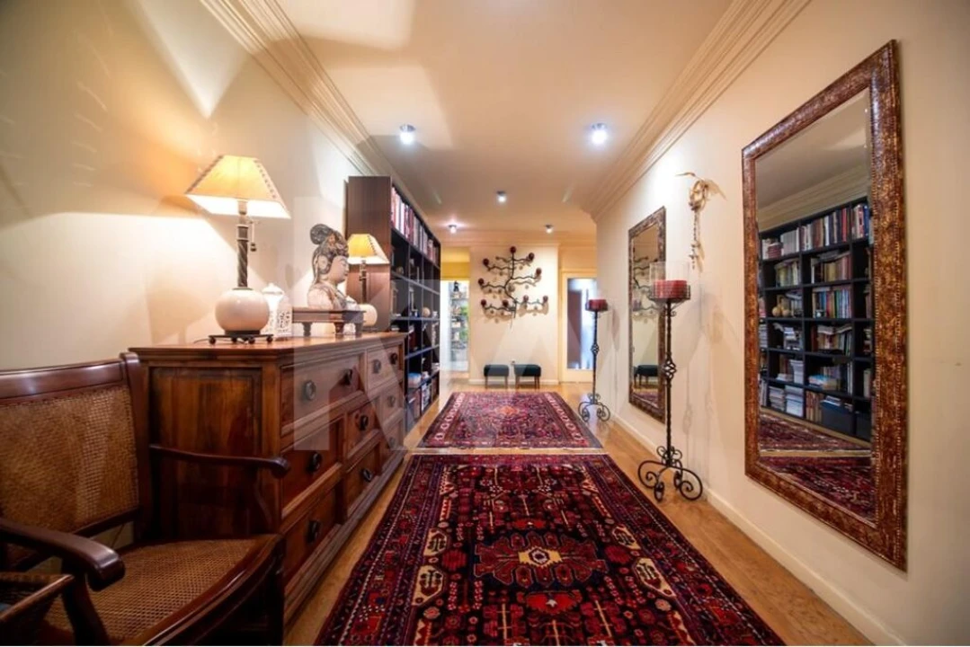 Apartamento T5 para Venda em Cedofeita, Santo Ildefonso, Sé, Miragaia, São Nicolau e Vitória Foto 3