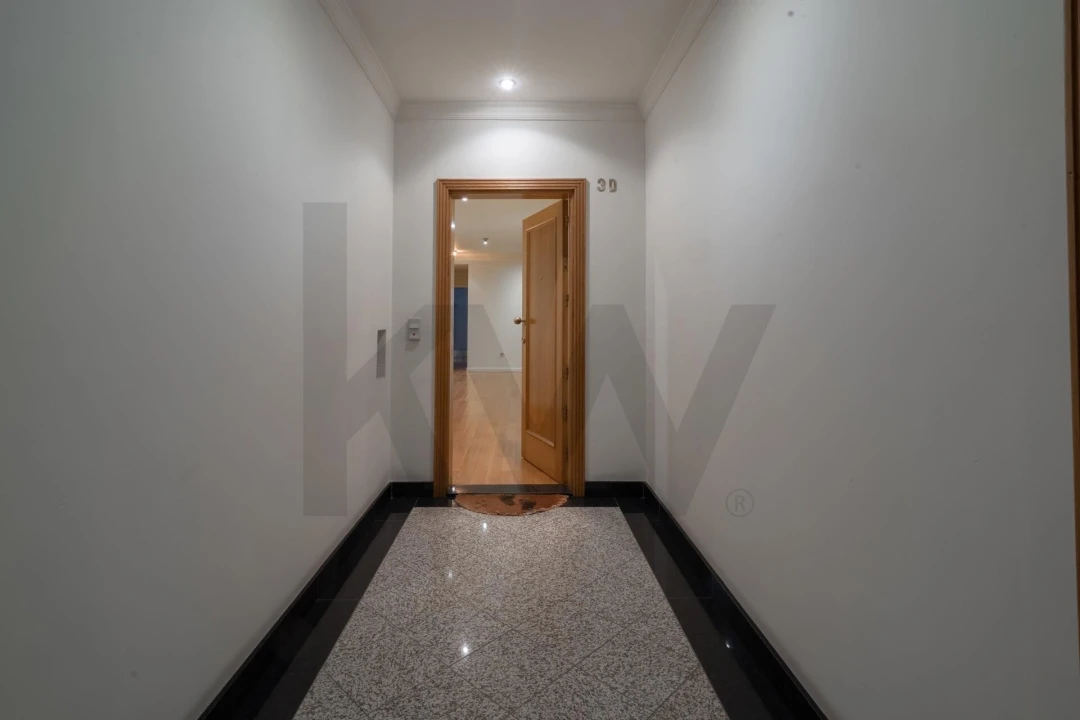 Apartamento T5 para Venda em Cedofeita, Santo Ildefonso, Sé, Miragaia, São Nicolau e Vitória Foto 30