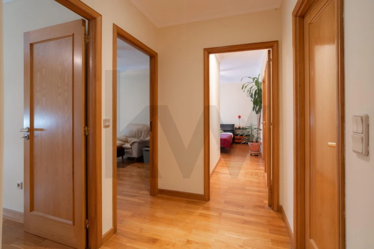 Apartamento T5 para Venda em Cedofeita, Santo Ildefonso, Sé, Miragaia, São Nicolau e Vitória Foto 18