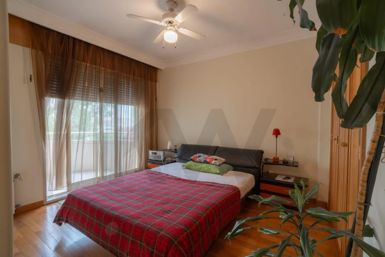 Apartamento T5 para Venda em Cedofeita, Santo Ildefonso, Sé, Miragaia, São Nicolau e Vitória Foto 24