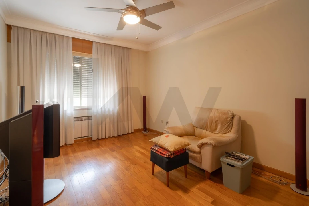 Apartamento T5 para Venda em Cedofeita, Santo Ildefonso, Sé, Miragaia, São Nicolau e Vitória Foto 22