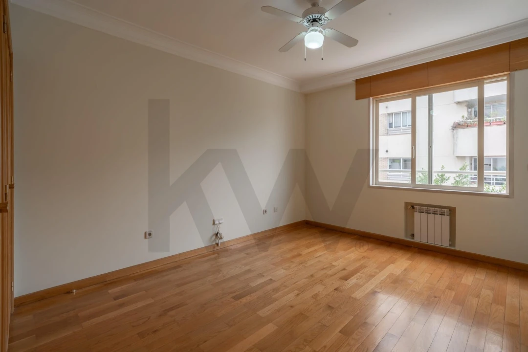Apartamento T5 para Venda em Cedofeita, Santo Ildefonso, Sé, Miragaia, São Nicolau e Vitória Foto 13