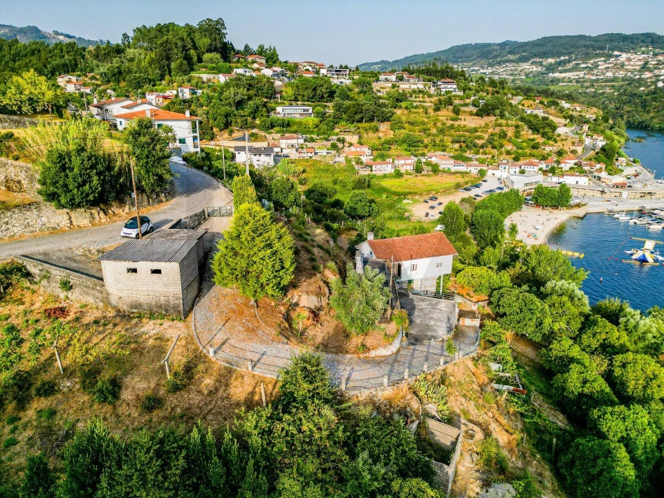 Quinta T3 para Venda em Alpendorada, Várzea e Torrão Foto 5