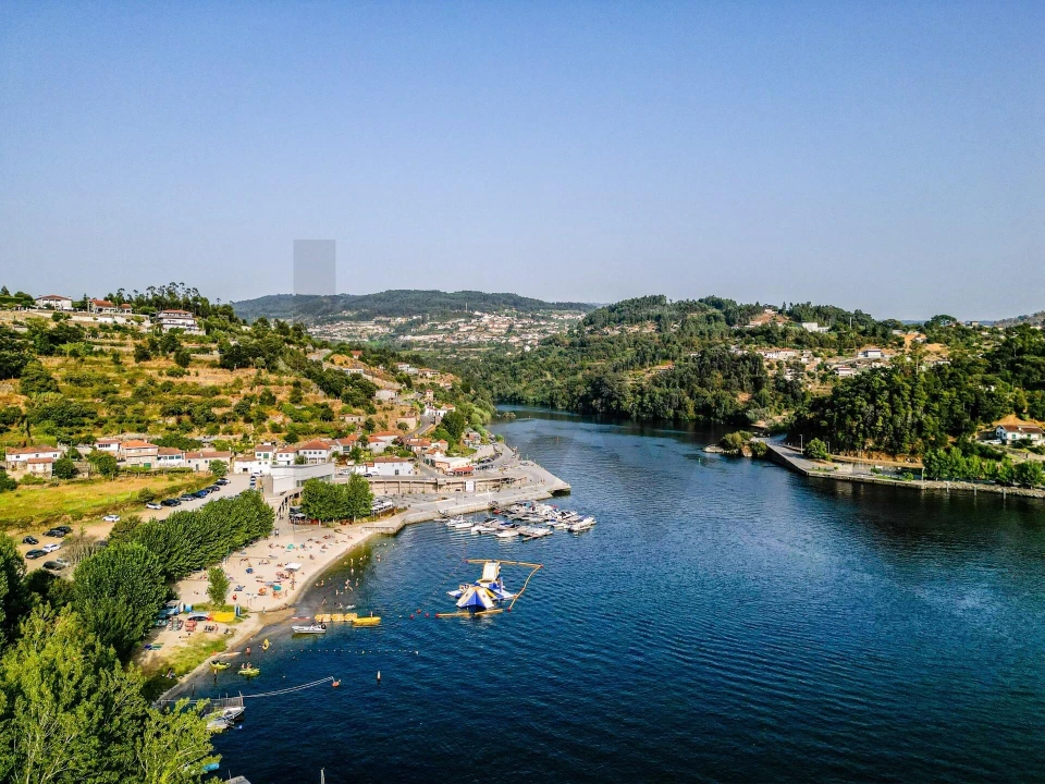 Quinta T3 para Venda em Alpendorada, Várzea e Torrão Foto 3
