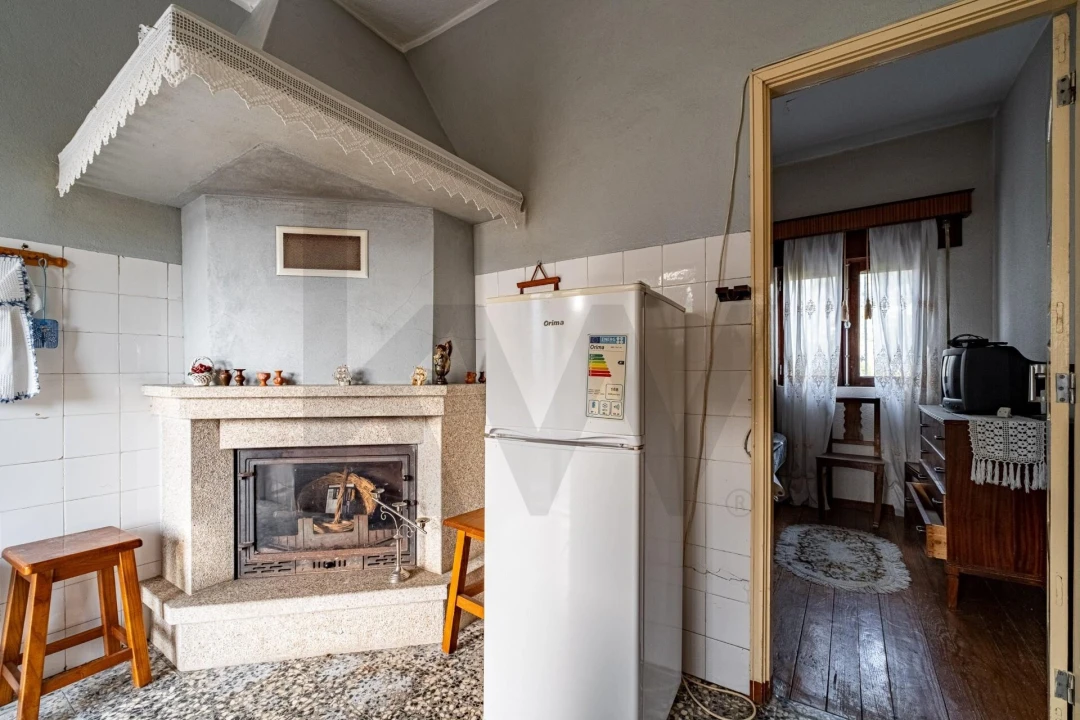 Quinta T3 para Venda em Alpendorada, Várzea e Torrão Foto 13