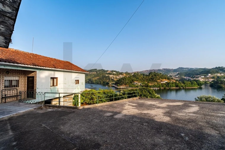 Quinta T3 para Venda em Alpendorada, Várzea e Torrão Foto 11