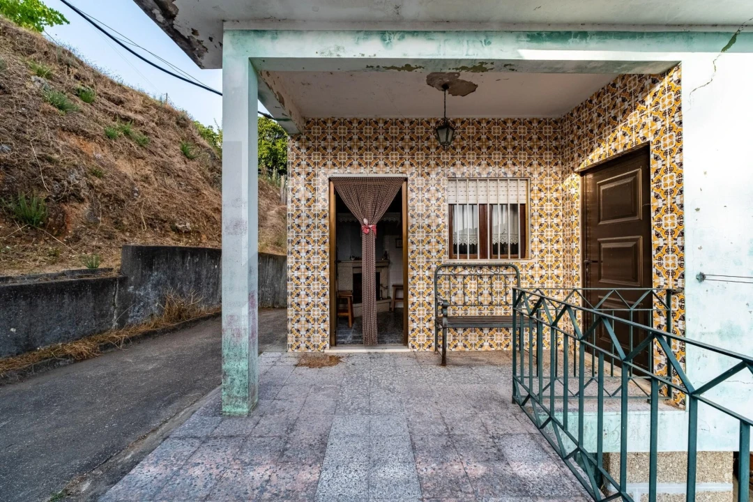 Quinta T3 para Venda em Alpendorada, Várzea e Torrão Foto 12