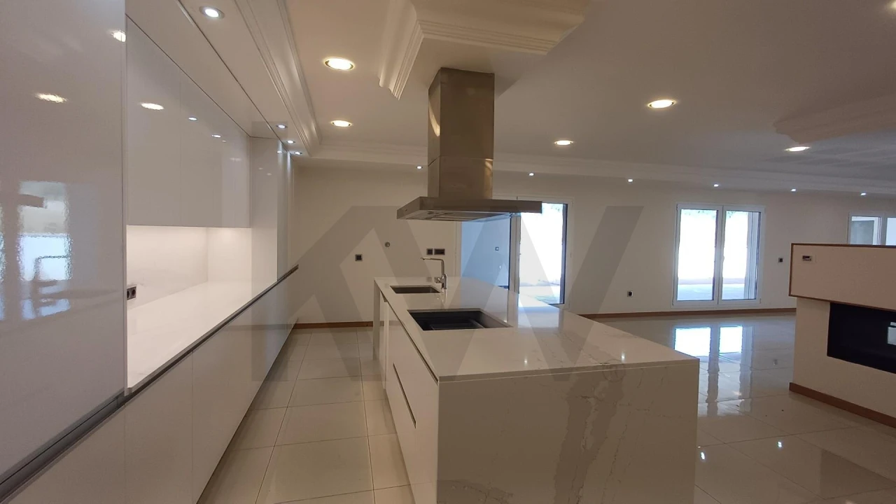 Moradia T7 para Venda em Bidoeira de Cima Foto 22