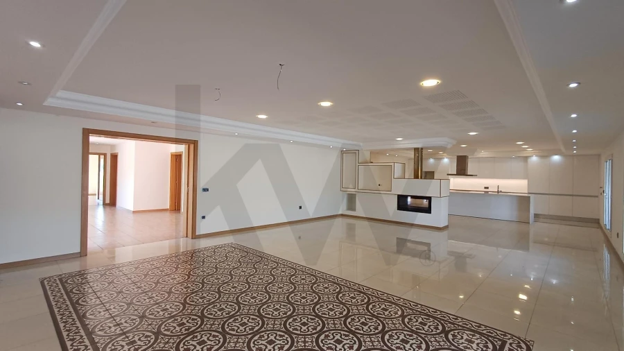 Moradia T7 para Venda em Bidoeira de Cima Foto 17