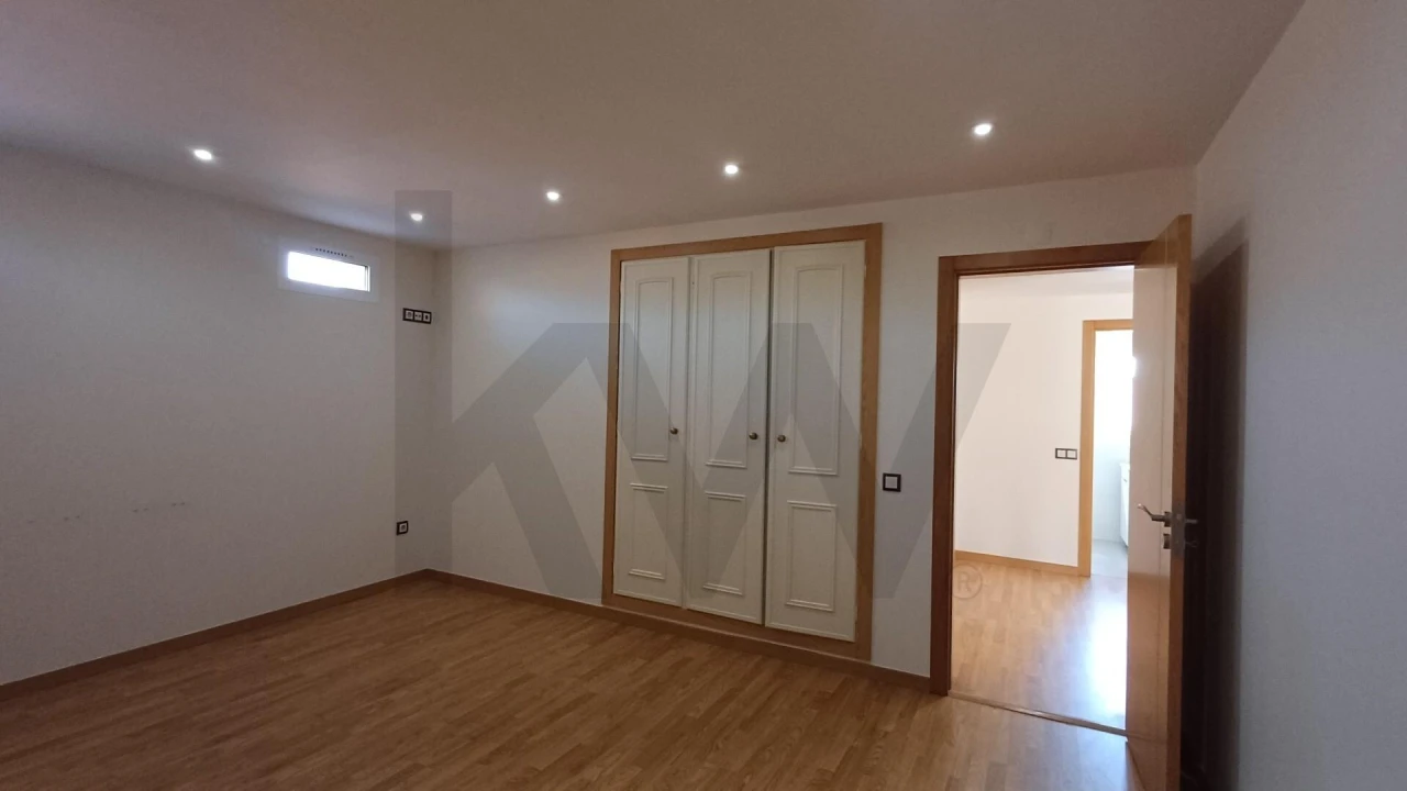 Moradia T7 para Venda em Bidoeira de Cima Foto 55