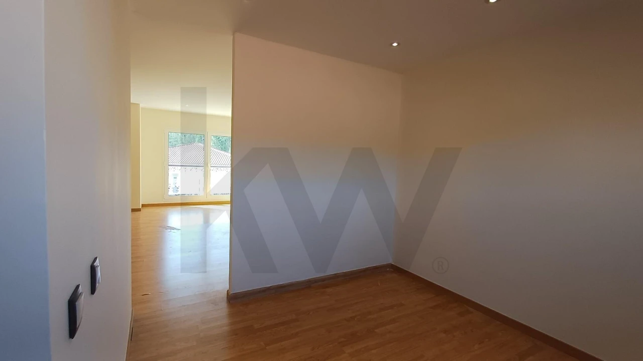 Moradia T7 para Venda em Bidoeira de Cima Foto 35