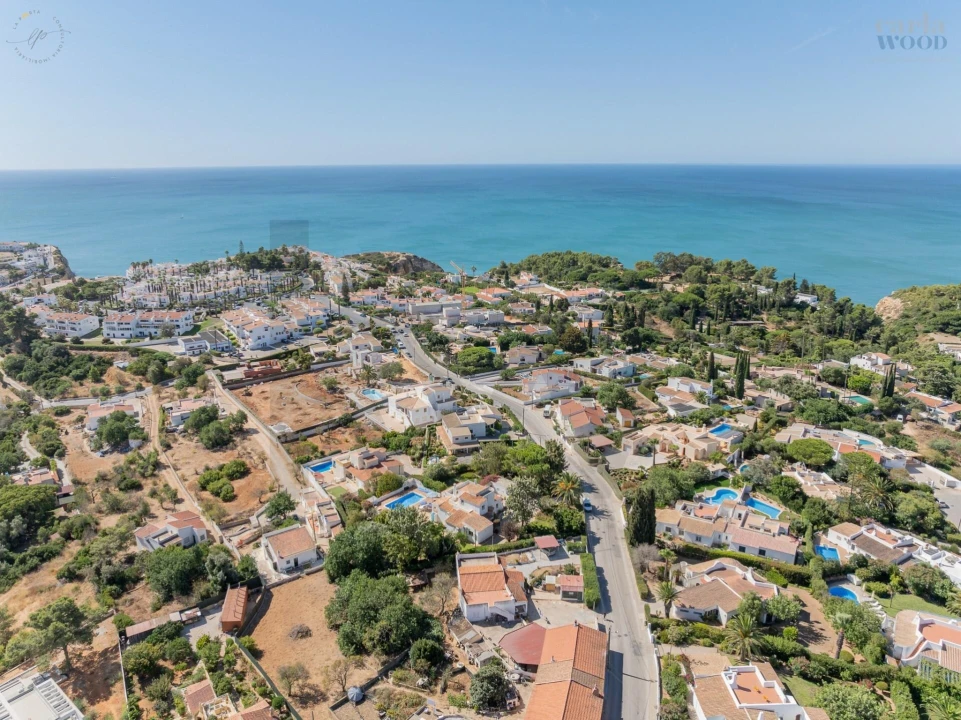 Moradia T4 para Venda em Lagoa e Carvoeiro Foto 1