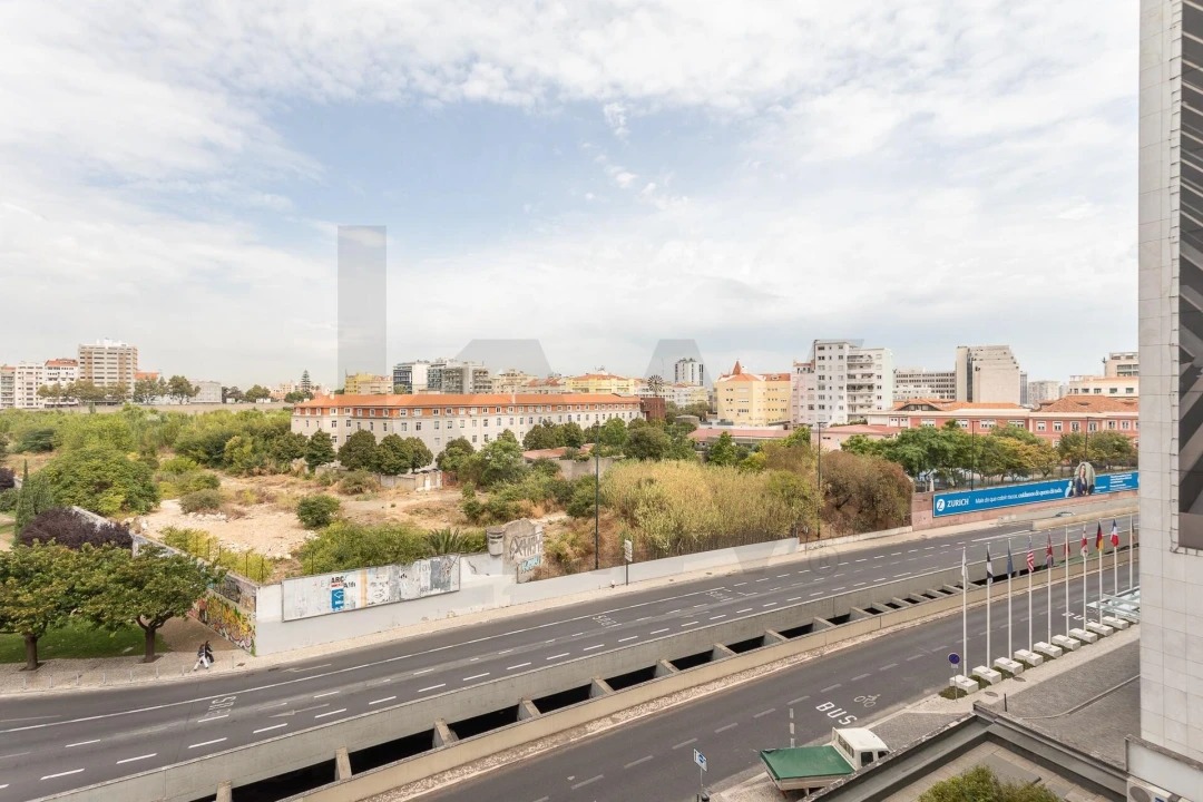 Escritório para Arrendamento em Santo António Foto 19