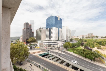 Escritório para Arrendamento em Santo António