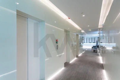 Escritório para Arrendamento em Santo António