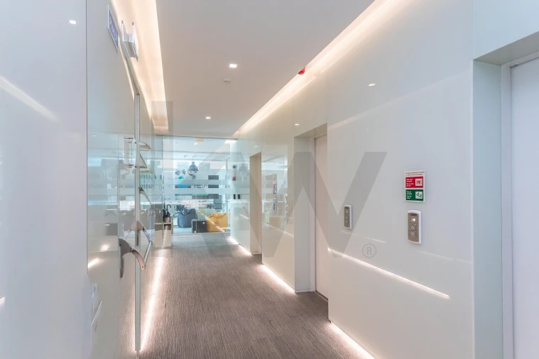 Escritório para Arrendamento em Santo António Foto 10