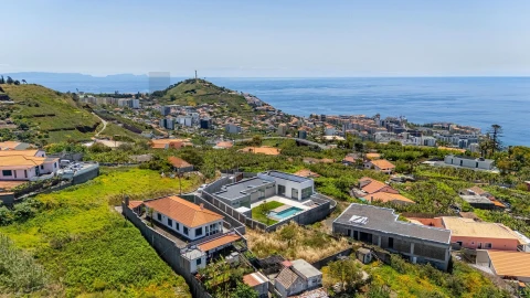 Moradia T3 para Venda em São Martinho